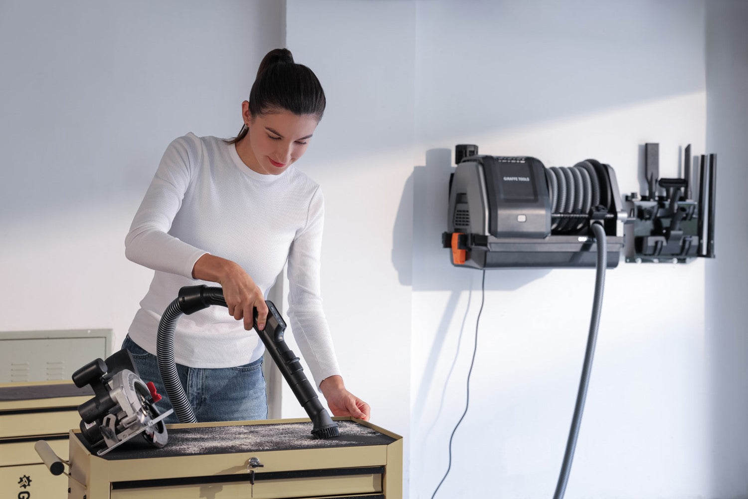 Maintenance and Care: Tips to Keep Your Retractable  Vacuum Cleaner Running Efficiently